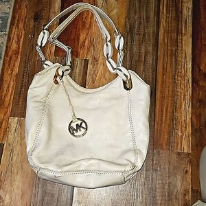 MICHAEL KORS MK Cream Bag